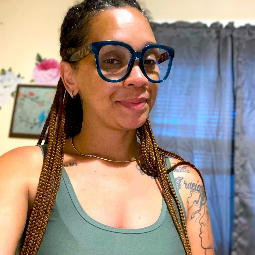 Meet your Posher, Maria